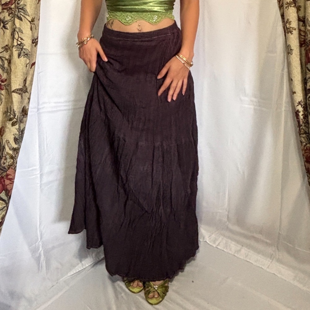 BILLABONG stunning dark purple flowy tiered maxi skirt with metal logo detail
